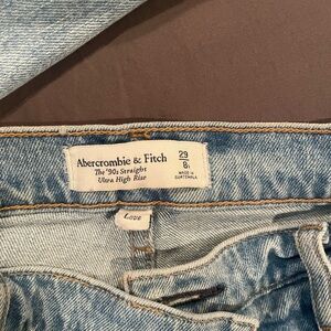 90’s straight high rise Abercrombie jeans size 29